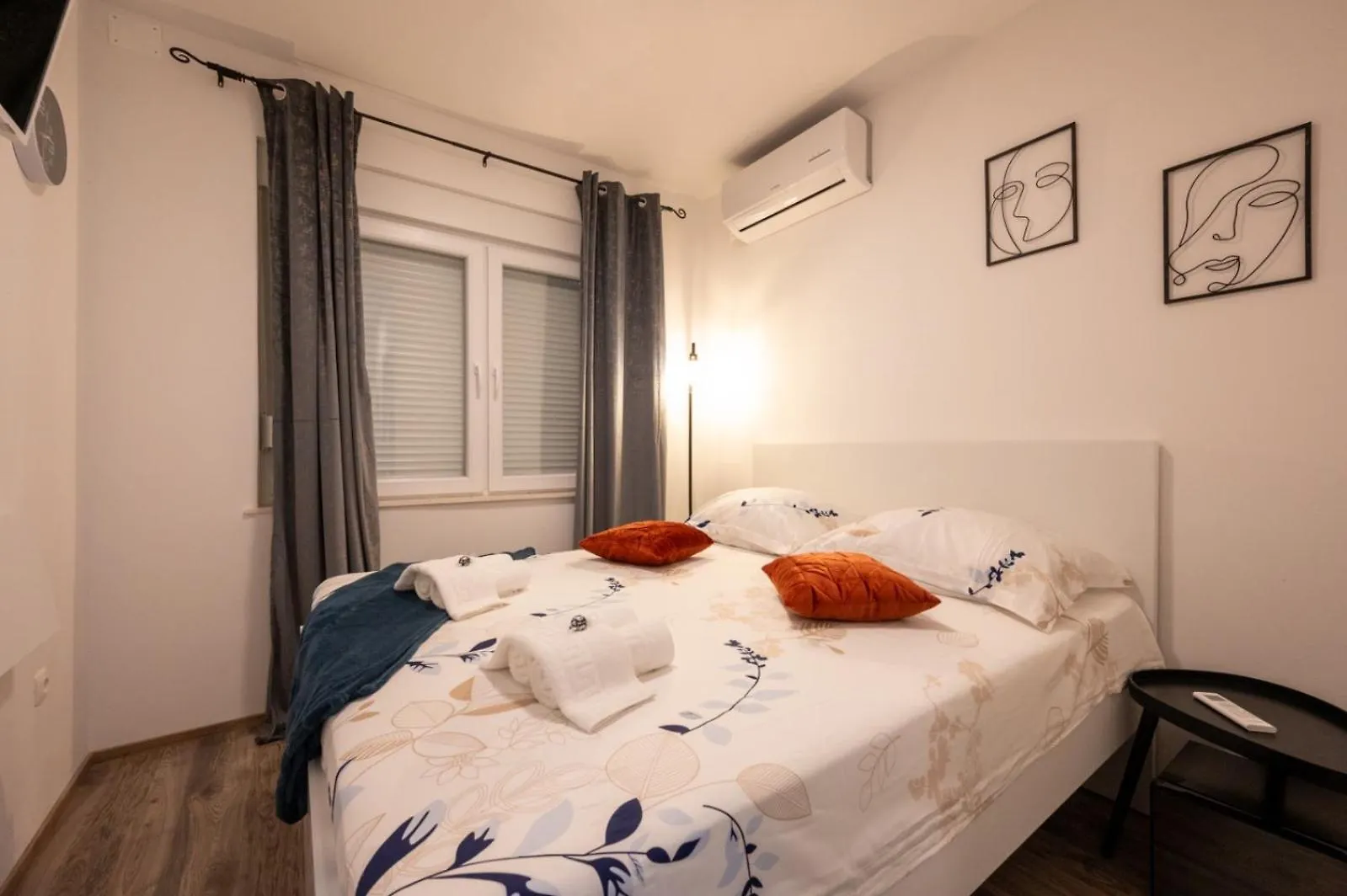 Ante Room'S Trogir 0*,  Croatia
